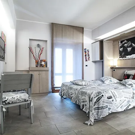 Al Centro Storico 招待所 3*